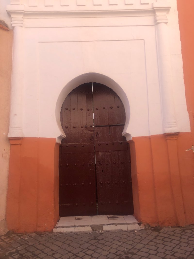 walking near me in Jardin de l'Agdal in winter