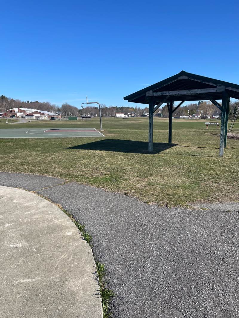 walking near me in Perkins Avenue Park in spring