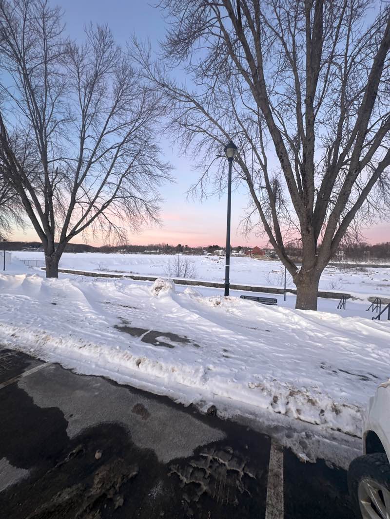 walking near me in Spencer Park in winter