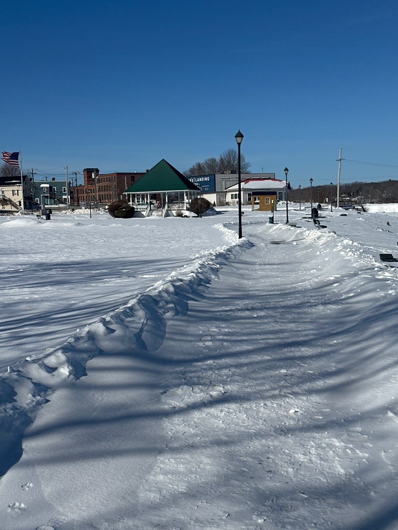 walking near me in Binnette Park in winter