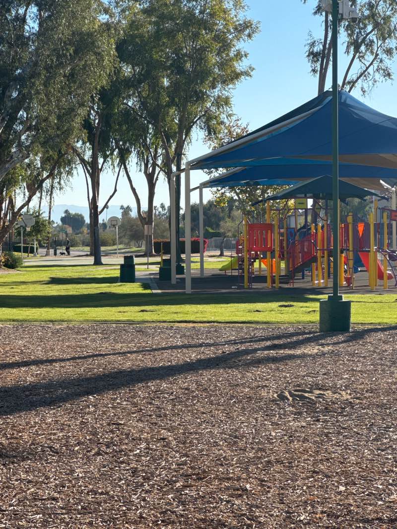 walking near me in Baristo Park in winter