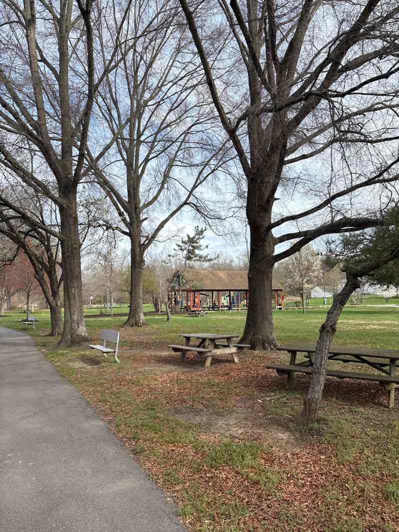 walking near me in Millstream Park in spring