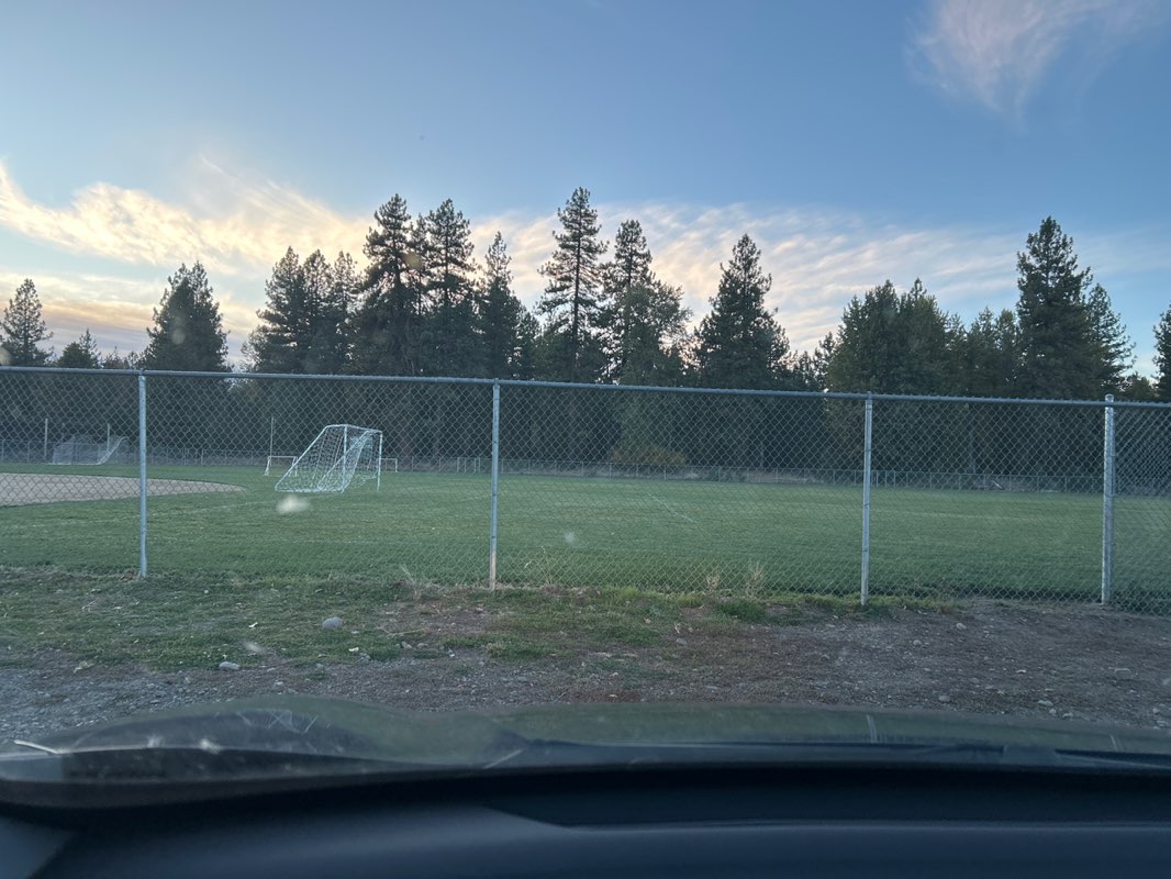 walking near me in Chester Park in autumn