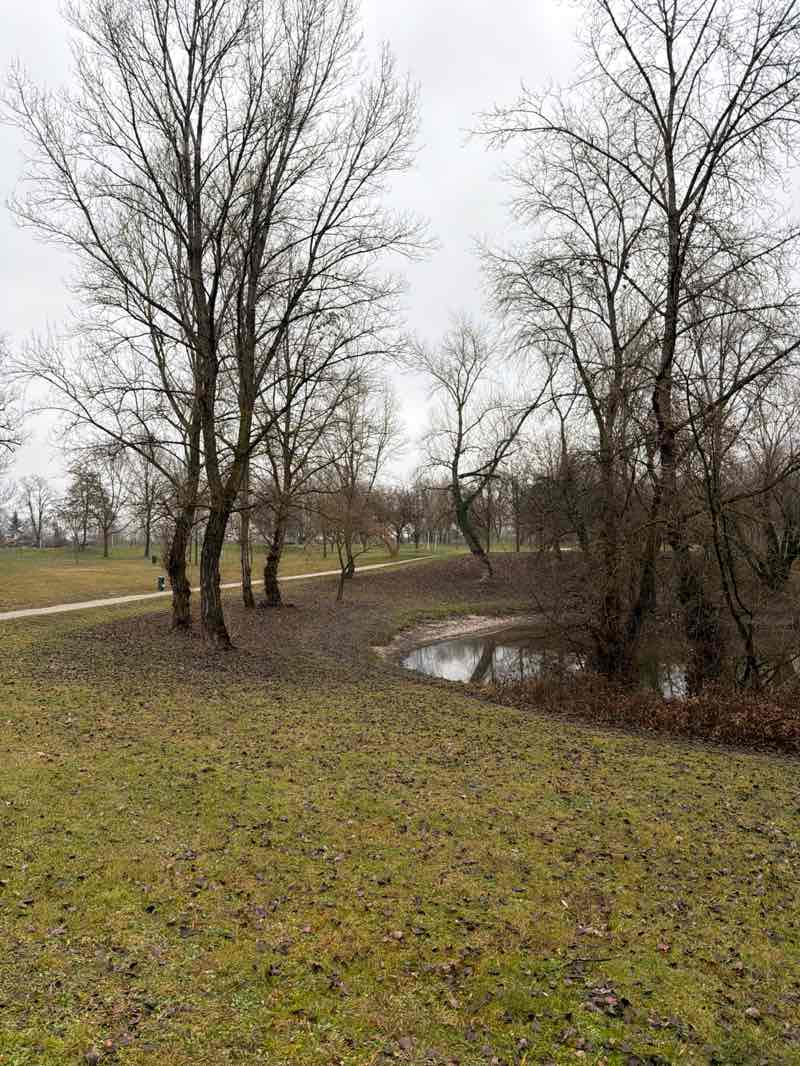 walking near me in Bundek in winter