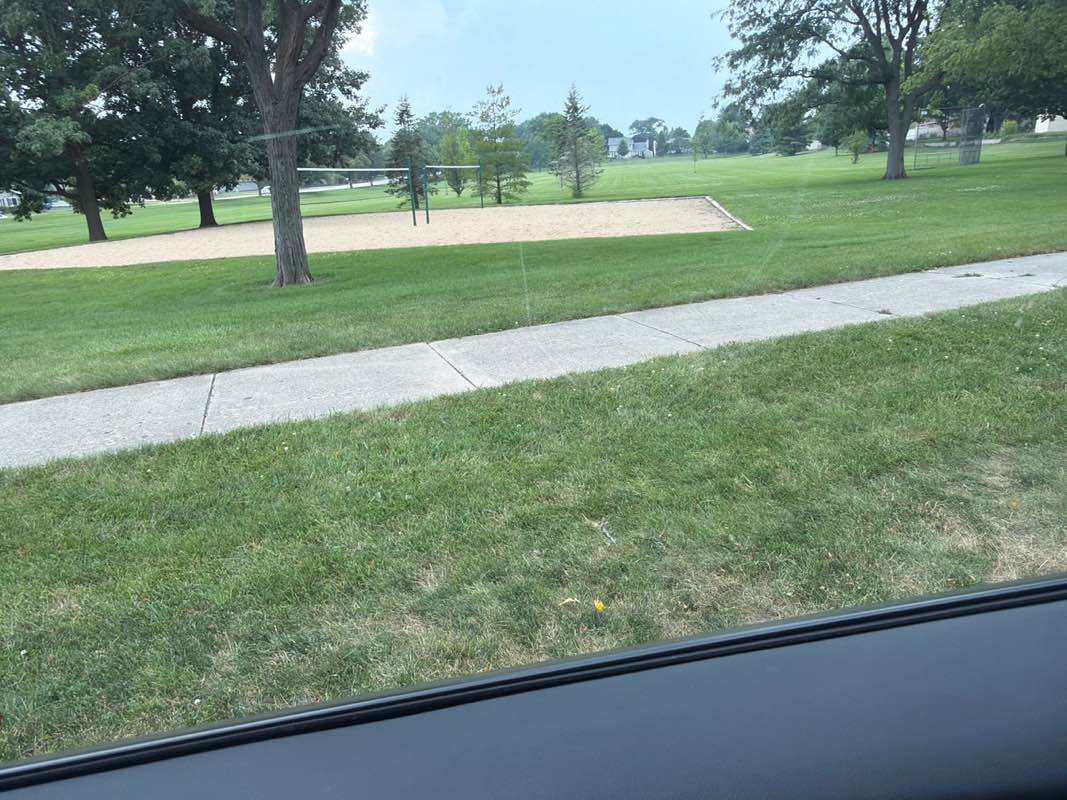 walking near me in Highland Park in summer