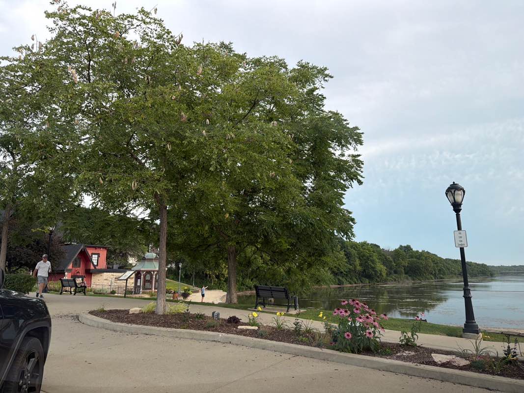 walking near me in Batavia Riverwalk in summer