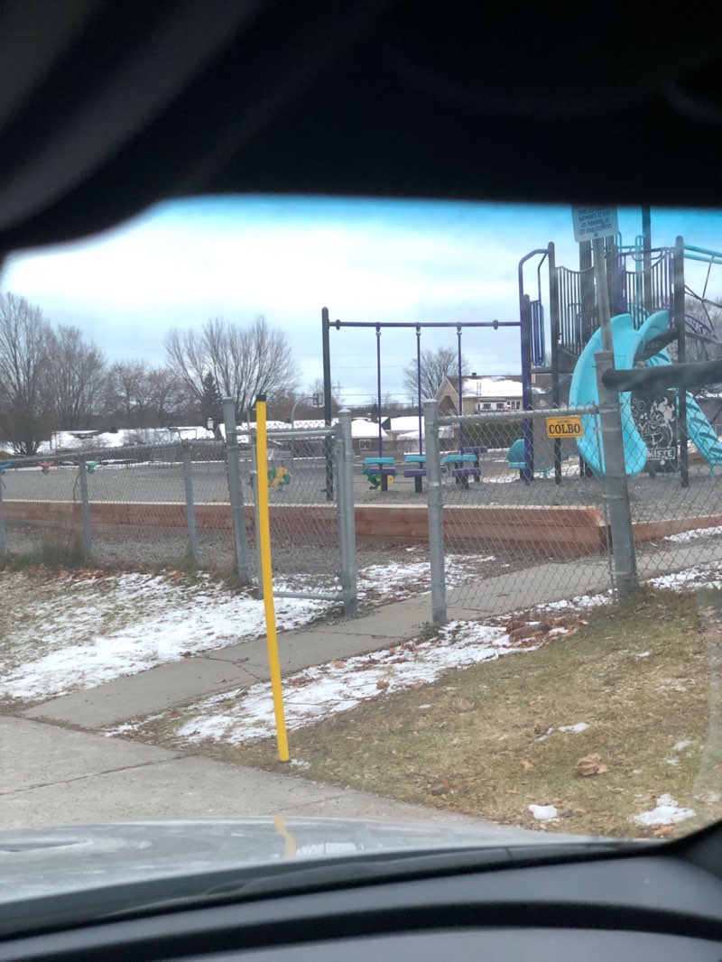 walking near me in Parc-école Taniata in autumn