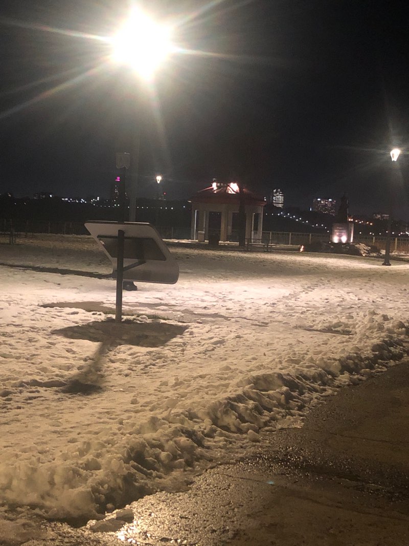 walking near me in Terrasse du Chevalier-de-Lévis in autumn