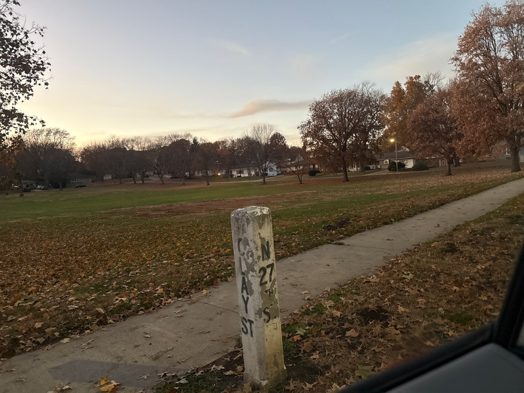 walking near me in France Park in autumn