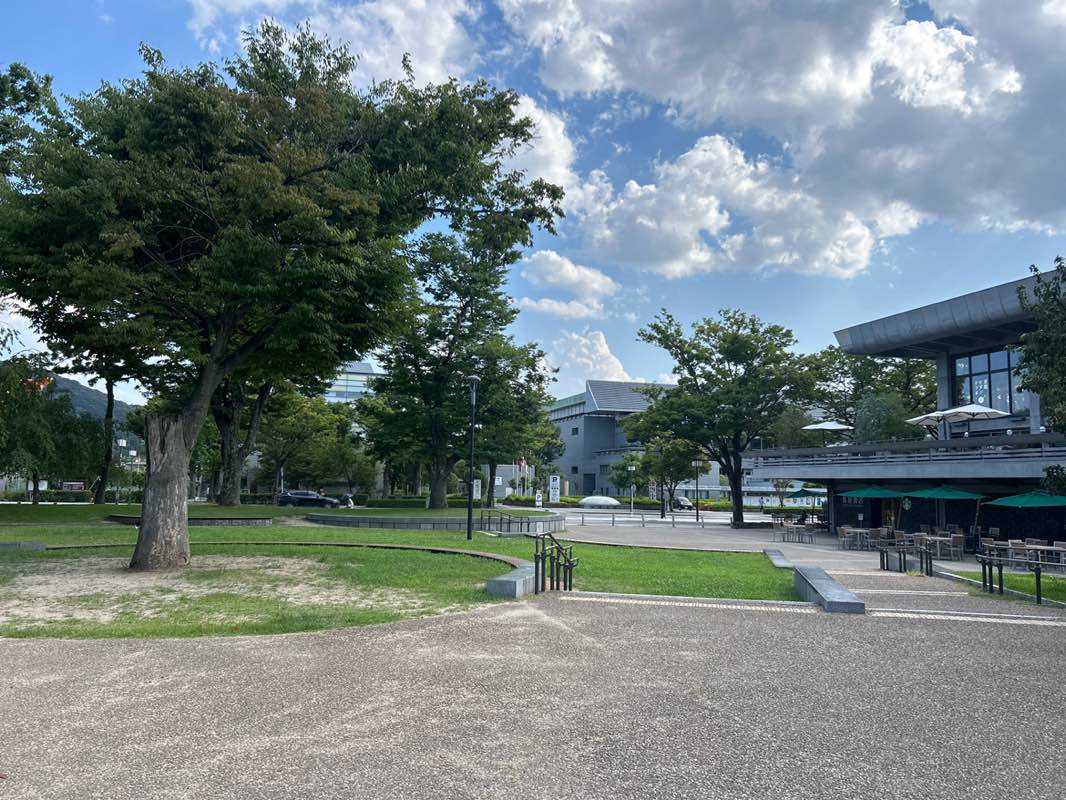 walking near me in Okazaki Park in summer