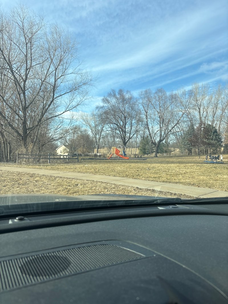walking near me in Jaycees Park in winter