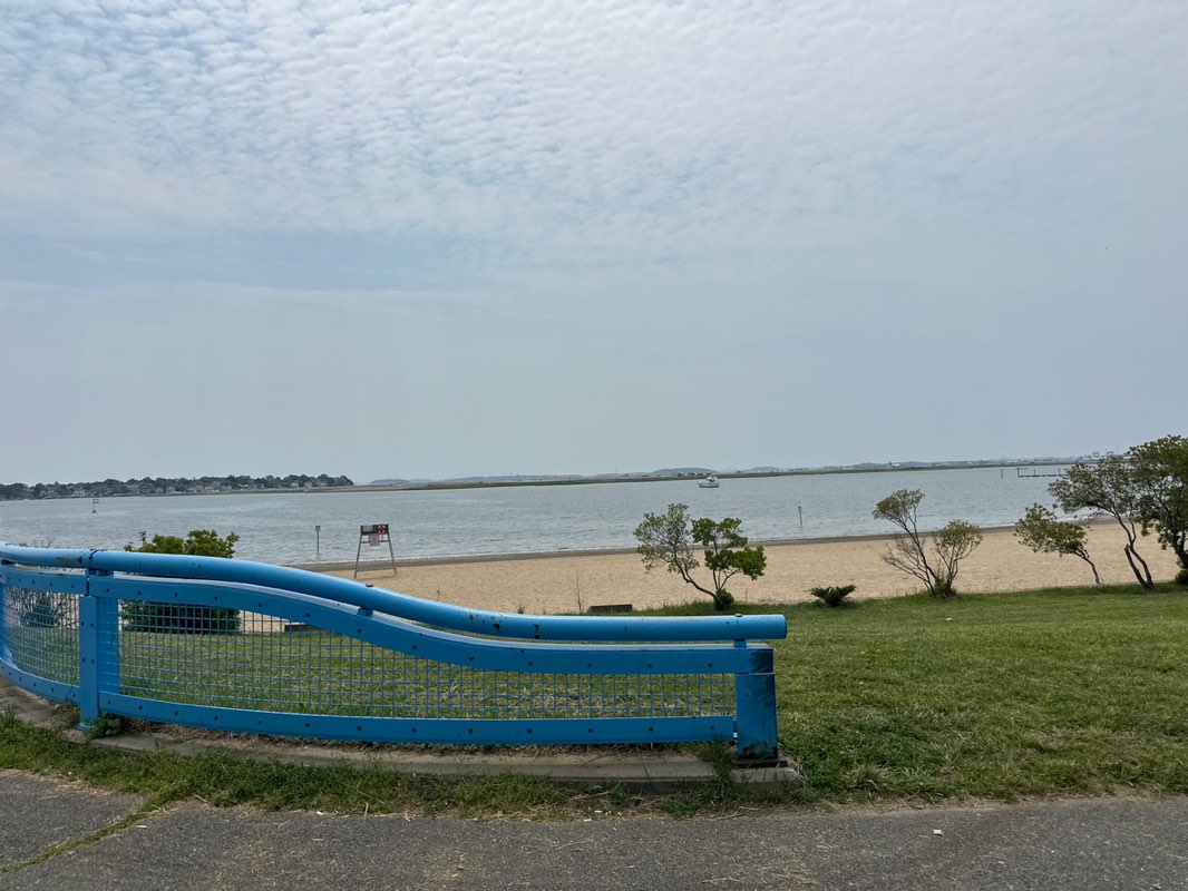 walking near me in Constitution Beach in summer