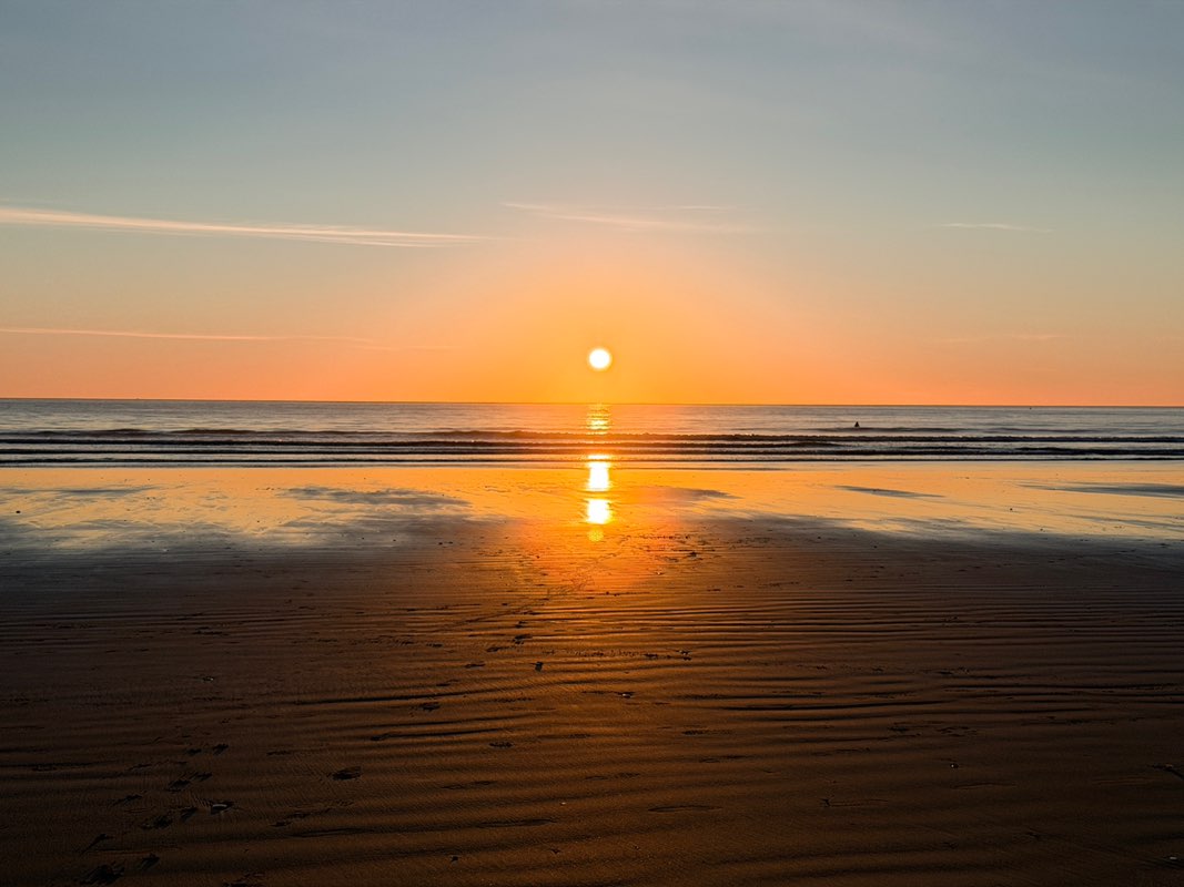 walking near me in Scarborough Beach in autumn