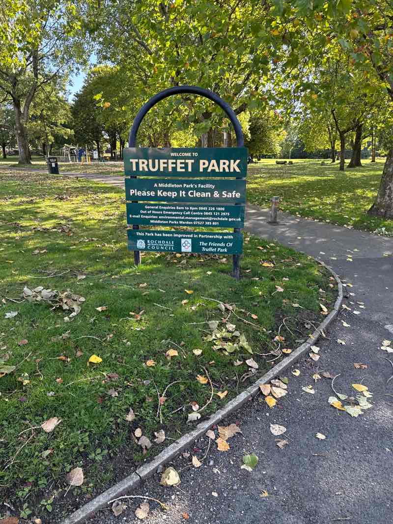 walking near me in Truffet Park in autumn