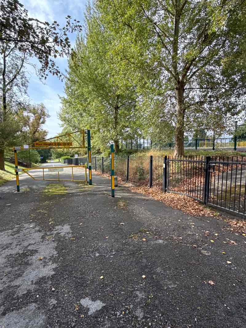 walking near me in Heaton Norris Park in autumn