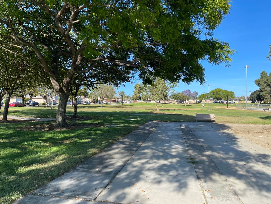 walking near me in El Toyon Park in spring