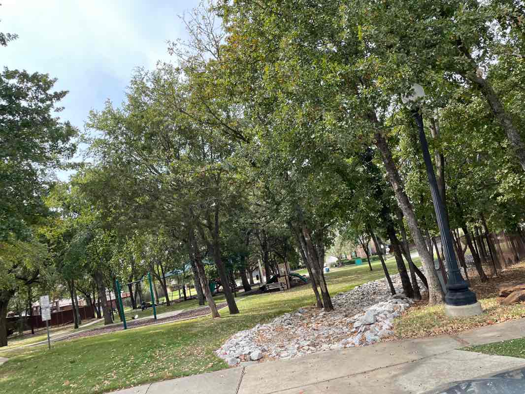walking near me in Windsor Ridge Park in autumn