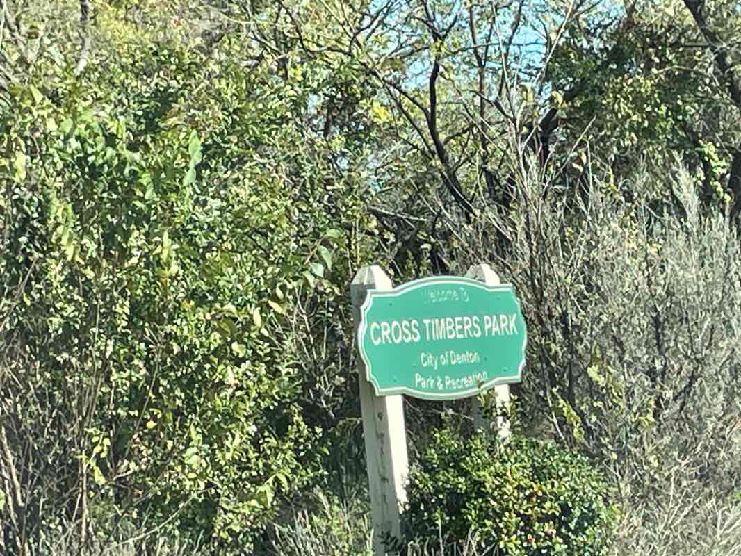 walking near me in Cross Timbers Park North in winter