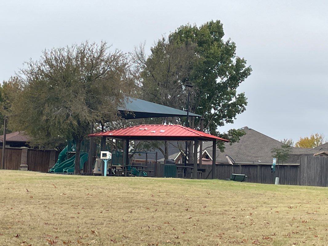walking near me in Thousand Oaks Park in winter