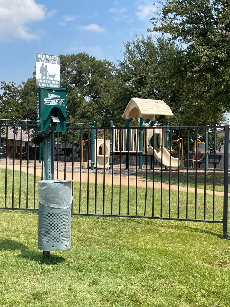 walking near me in Wheeler Ridge Park 01 in autumn