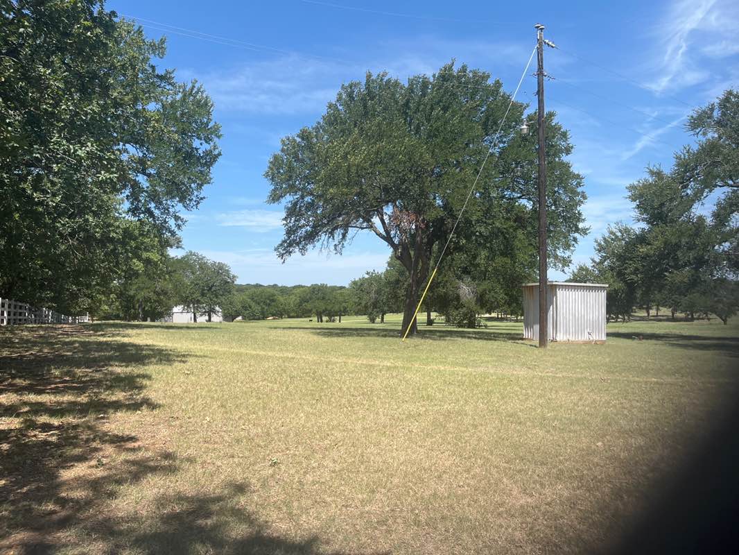 walking near me in Green Acres Farm Memorial Park in summer