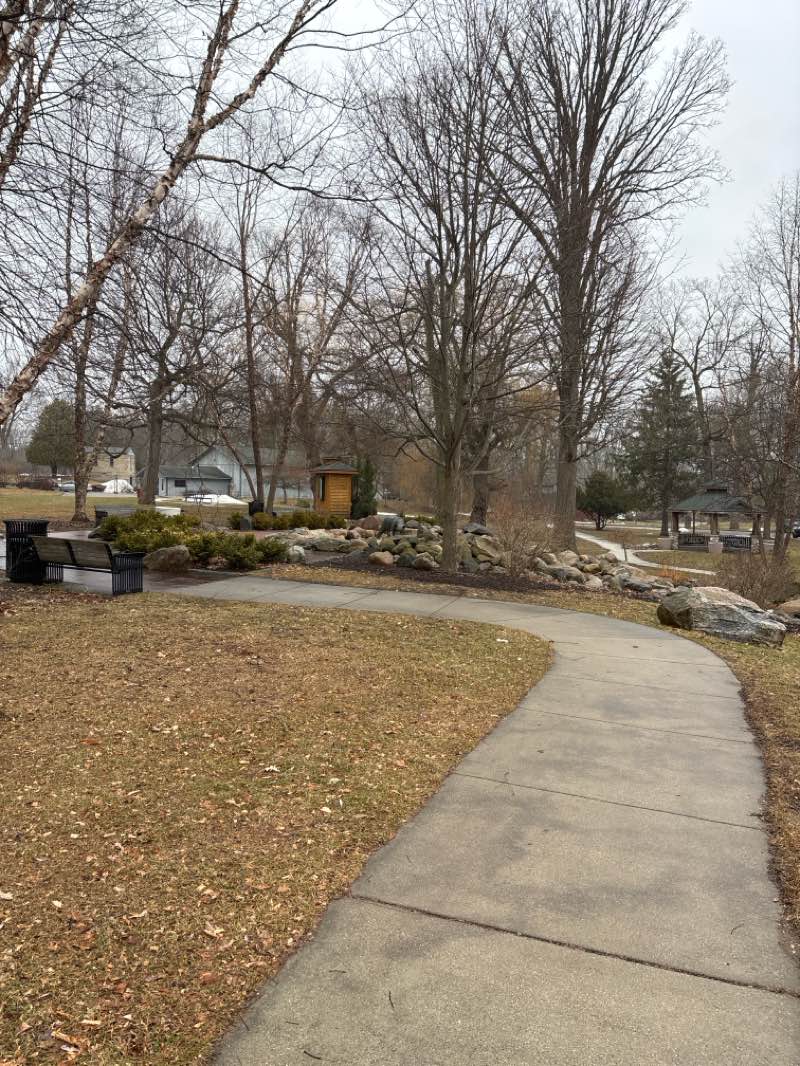 walking near me in Pickens Fields in spring