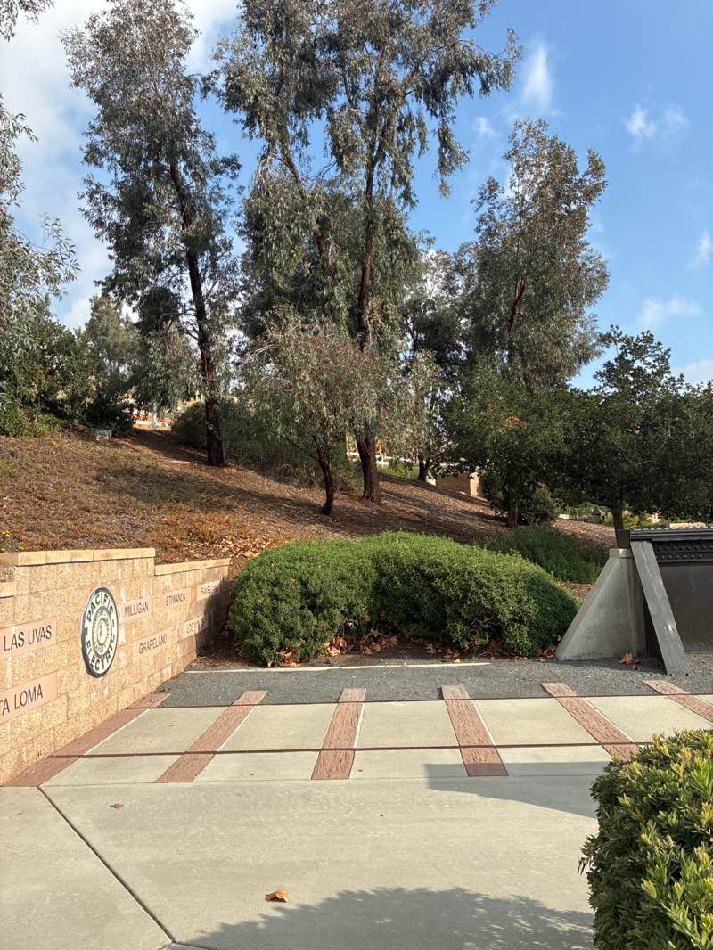walking near me in Route 66 Trailhead Park in winter