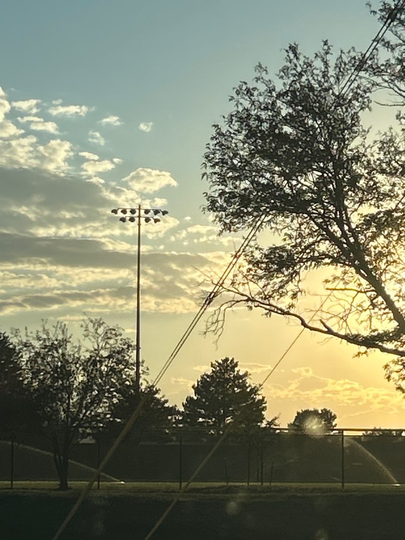 walking near me in Centennial Park in autumn