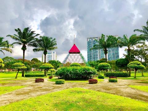 walking near me in Bukit Indah park in winter