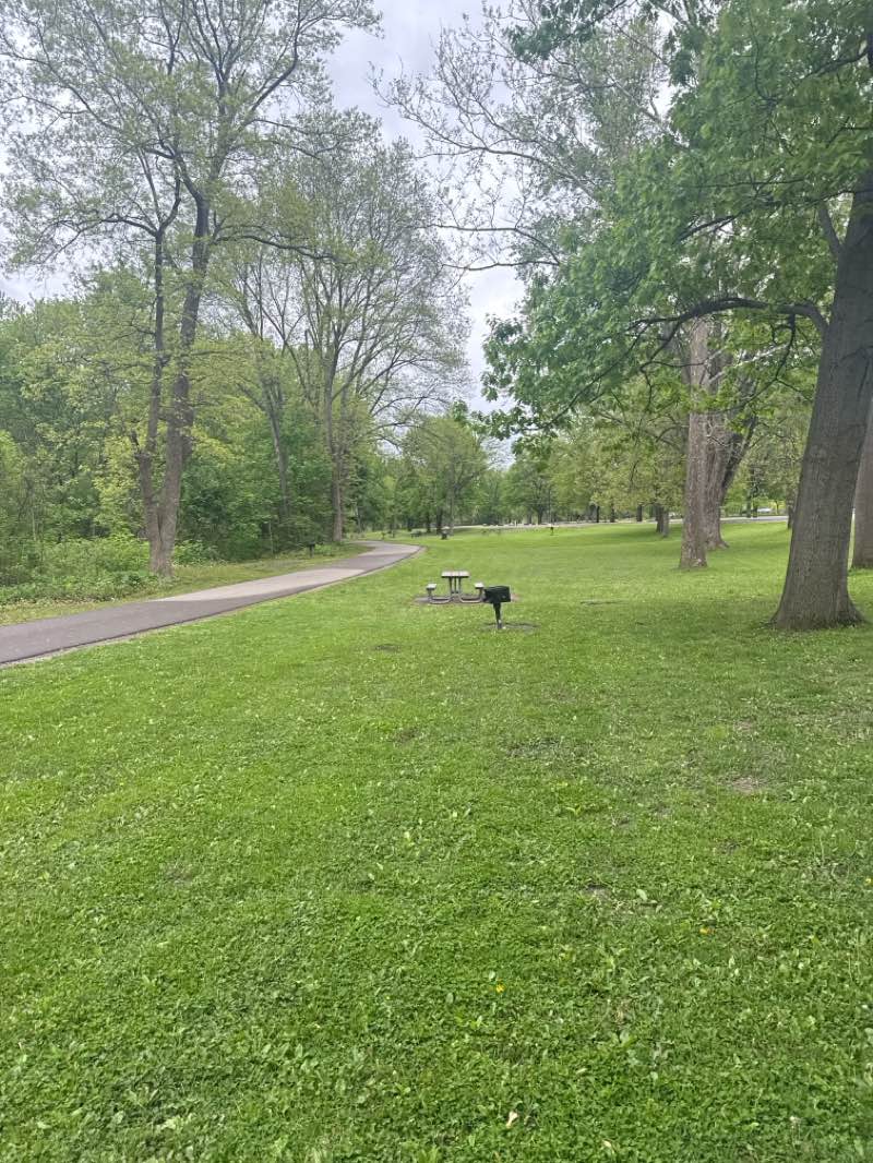 walking near me in Otsinango Park in spring
