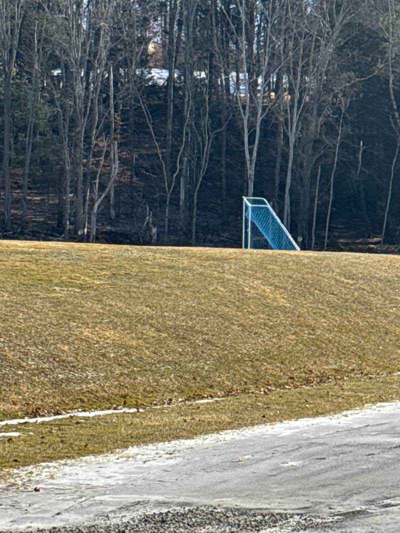 walking near me in Ross Corners Park in winter