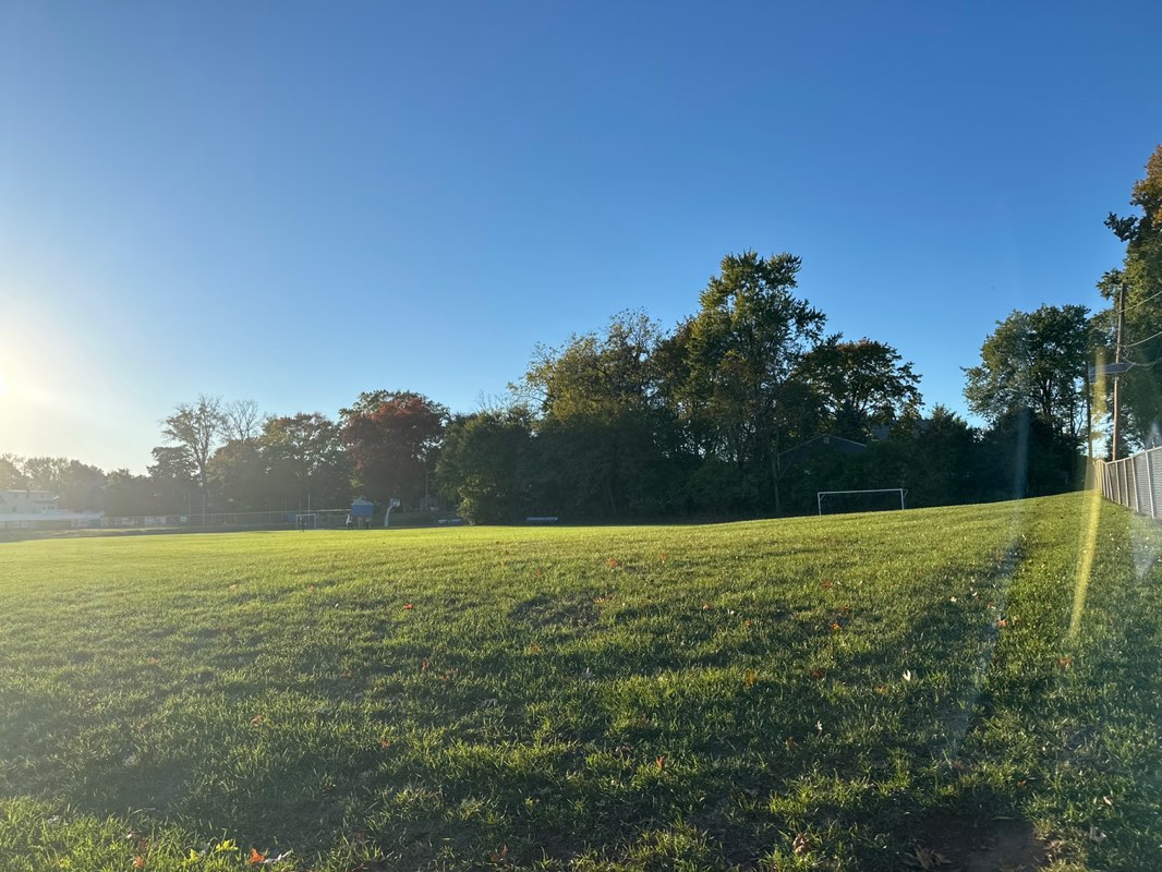 walking near me in Hampton Park in autumn