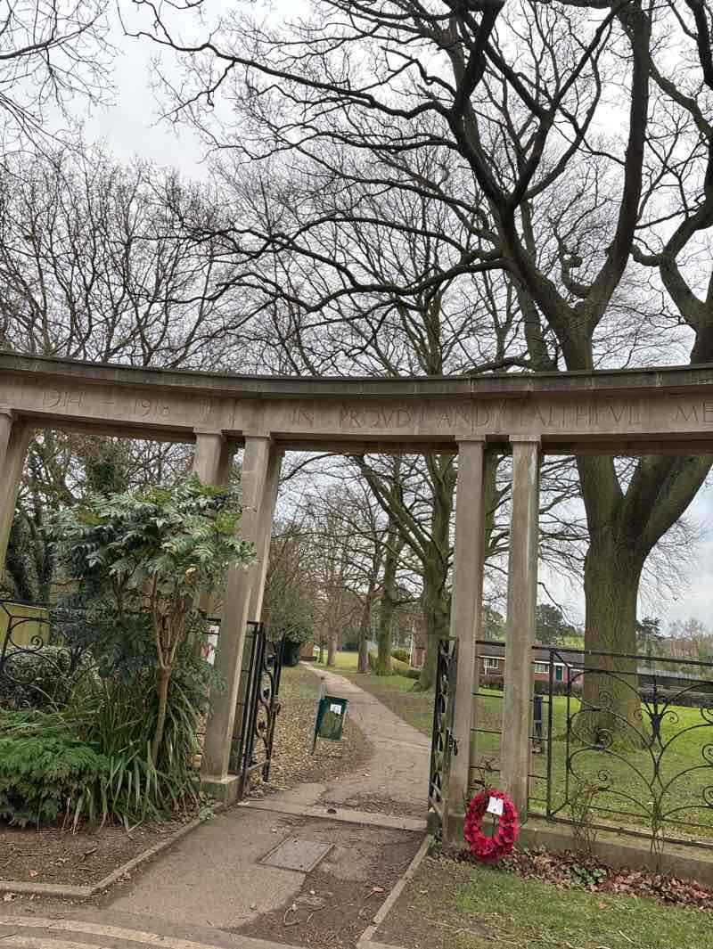 walking near me in War Memorial Park in winter