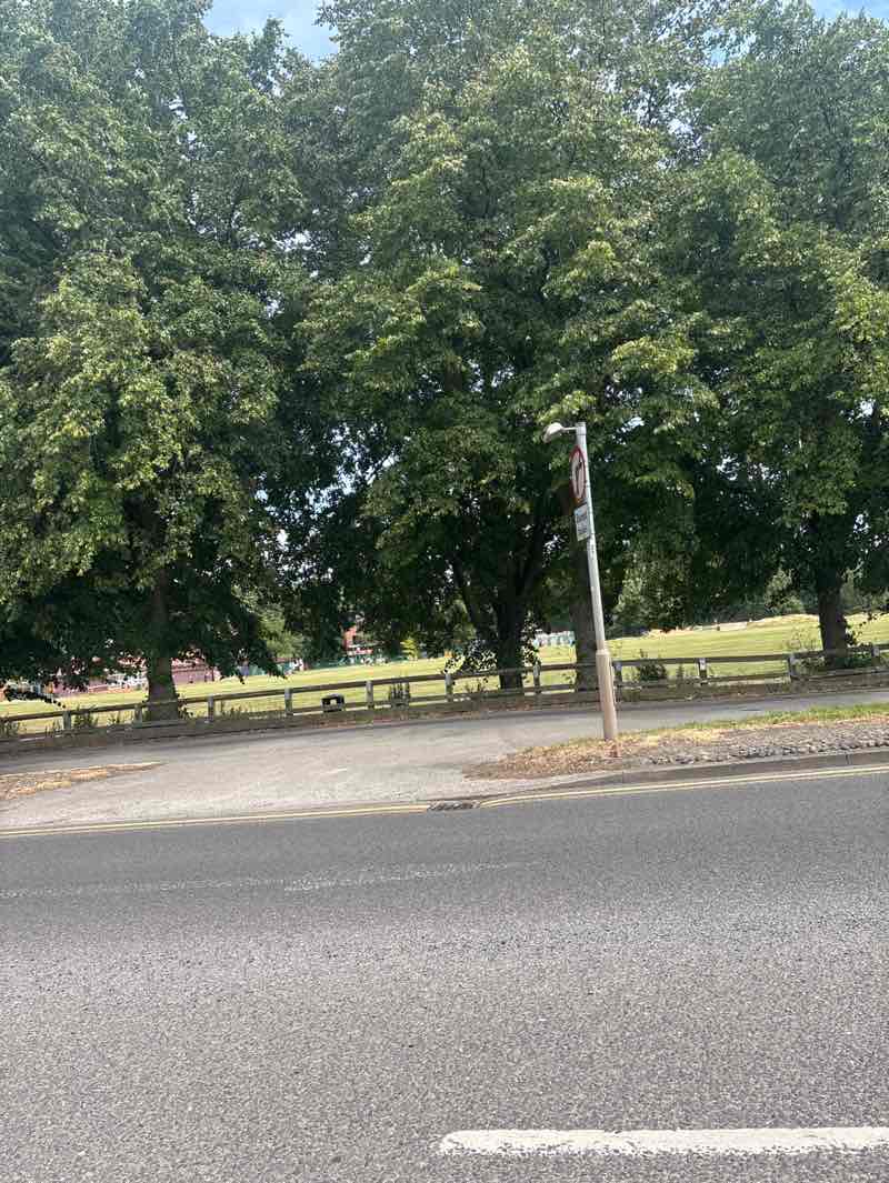 walking near me in Burton Road Jubilee Park in summer