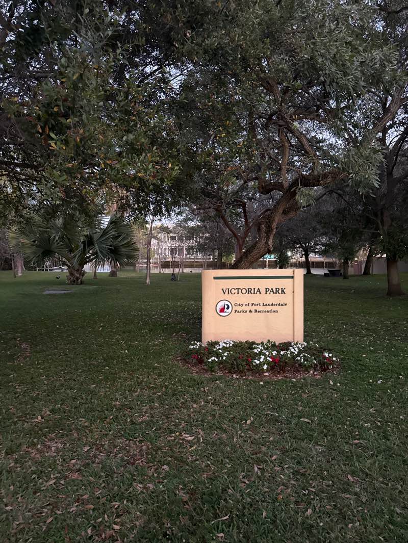 walking near me in Victoria Park in winter