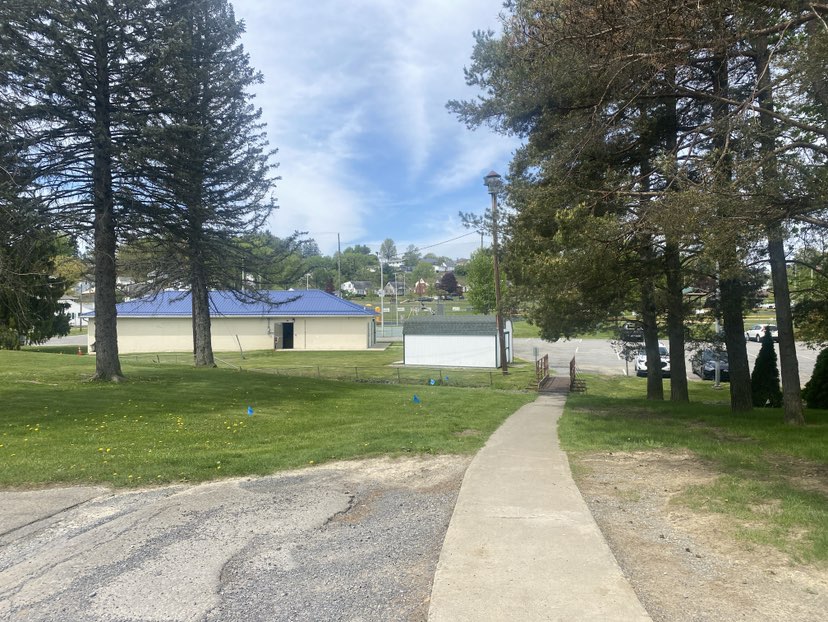 walking near me in Memorial Park in spring