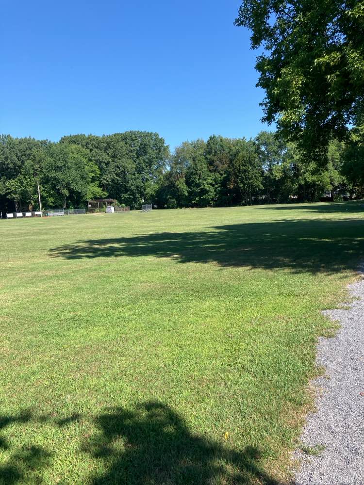 walking near me in Heritage Park in summer