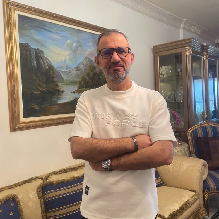 Romario🇱🇧 profile