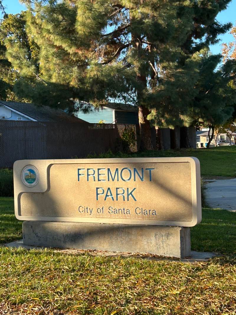 walking near me in Fremont Park in winter