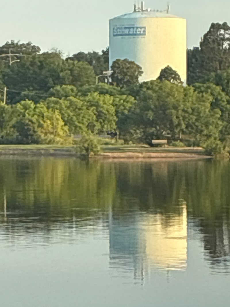 walking near me in Boomer Lake Park in summer