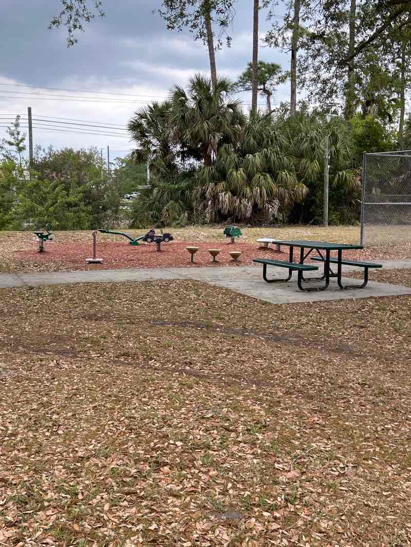 walking near me in Ned Wagner Park in spring