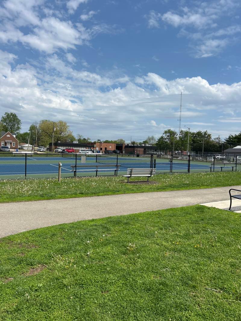 walking near me in Leonard Park in spring