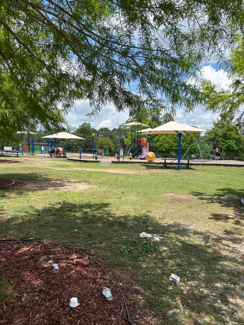 walking near me in Riverdale Regional Park in summer
