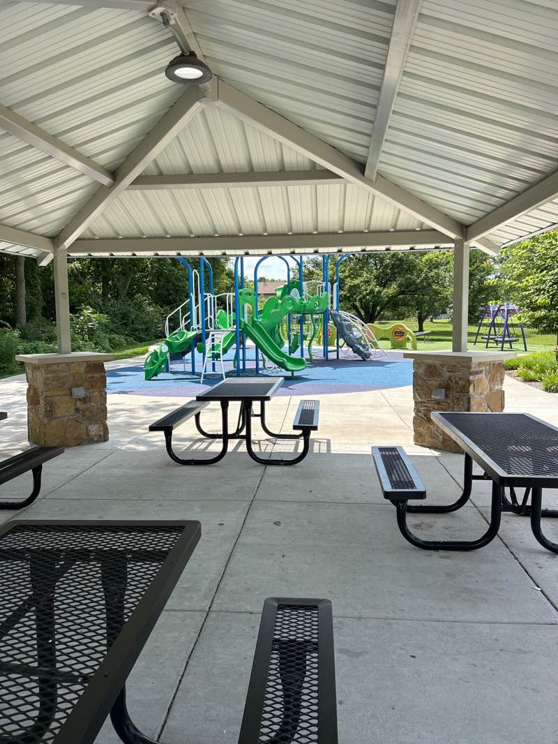 walking near me in Stephens Park in autumn