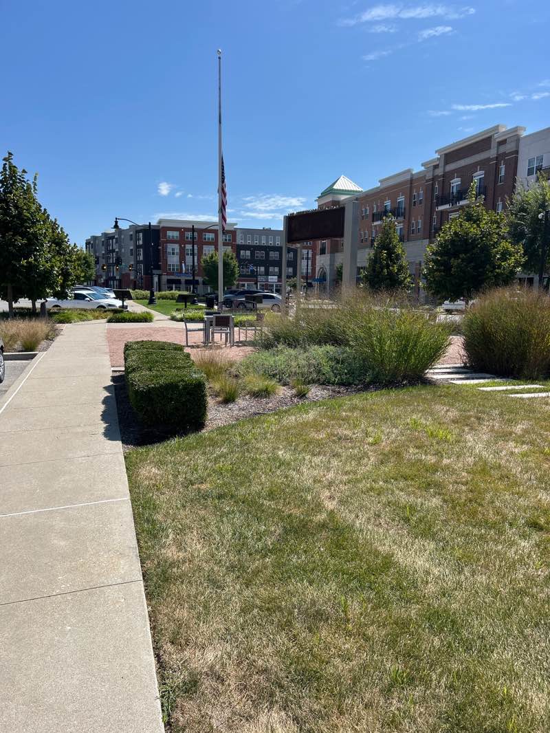 walking near me in Arbuckle Commons Park in autumn
