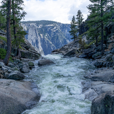 Yosemite Falls Trail Hike icon