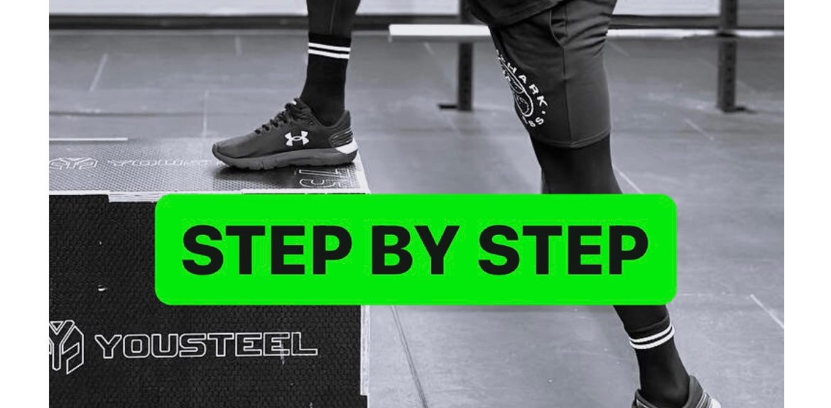 STEP BY STEP MARATHON logo
