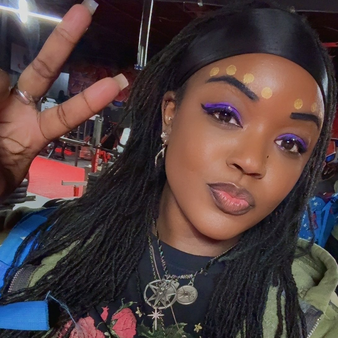 💖FreakShow Babe’s Steppers 💖 logo