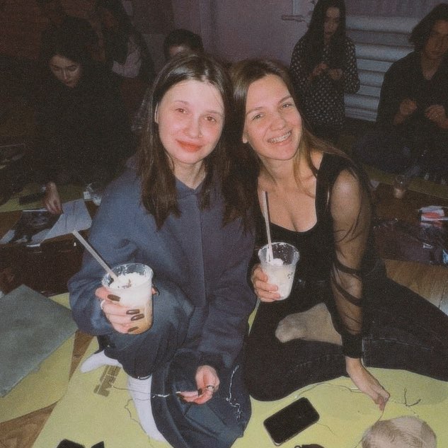 Подружки logo