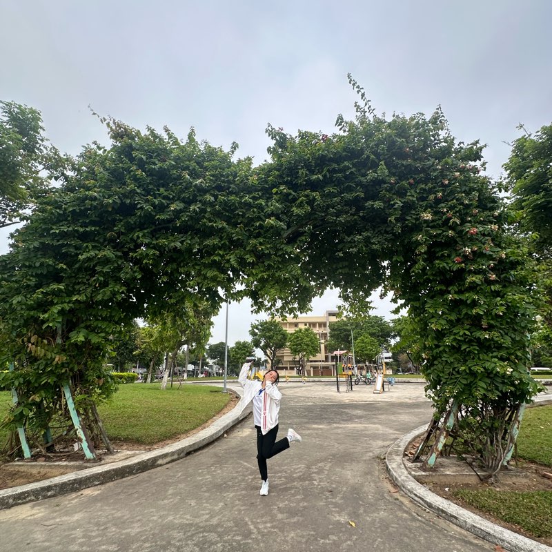 Target: 10k/day logo